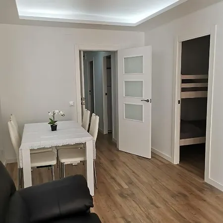 A 100 Metros De La Playa *