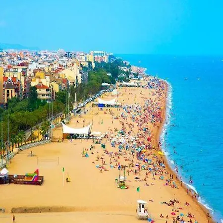 A 100 Metros De La Playa Lejlighed Pineda de Mar