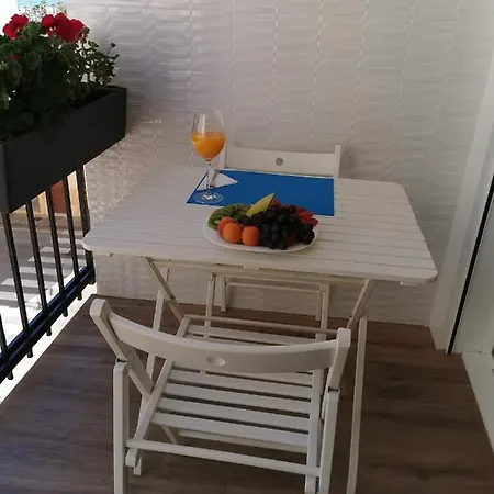 A 100 Metros De La Playa 아파트